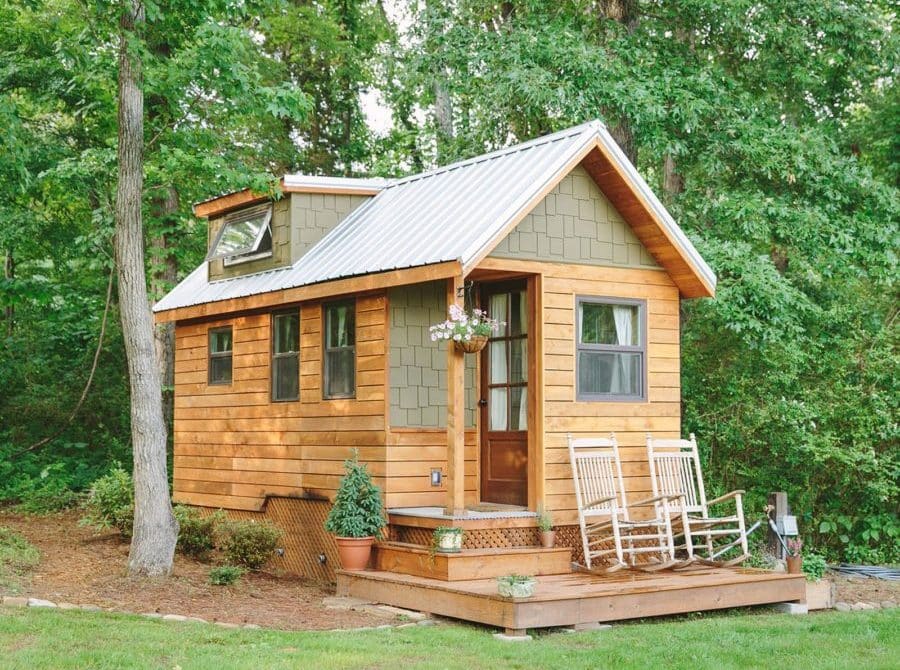 business travel Airbnb ads Professional Business Travel Airbnb Ads for Mid-Week Bookings
